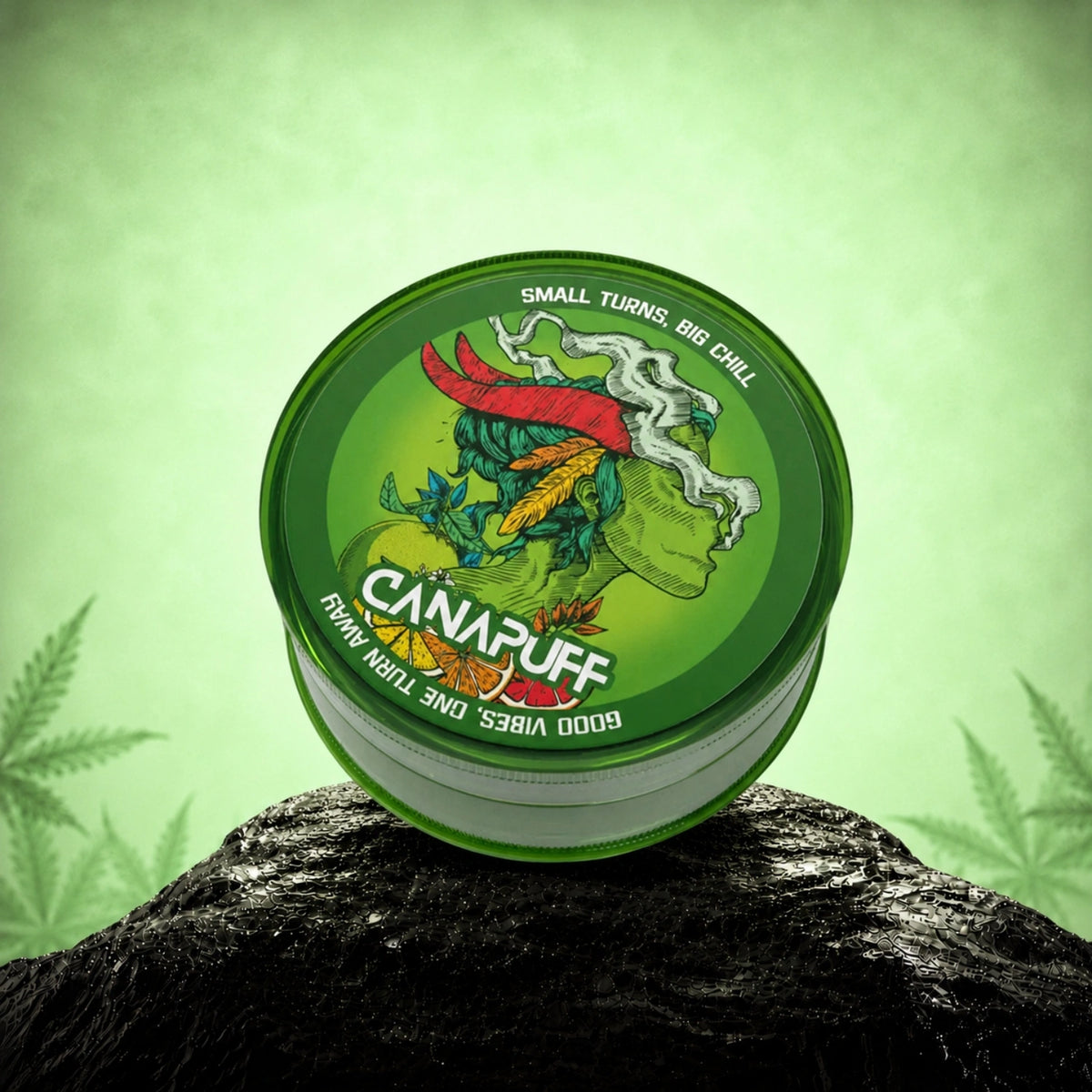 Canapuff Mini Grinder Green Crack con illustrazione su contenitore di metallo verde